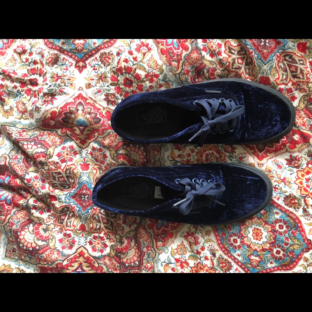 Blue velvet authentic vans